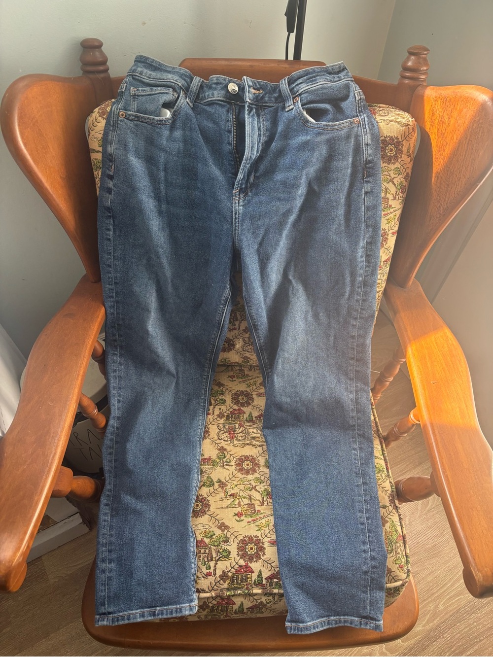 American Eagle Outfitters Straight-Leg Dark Blue Jeans